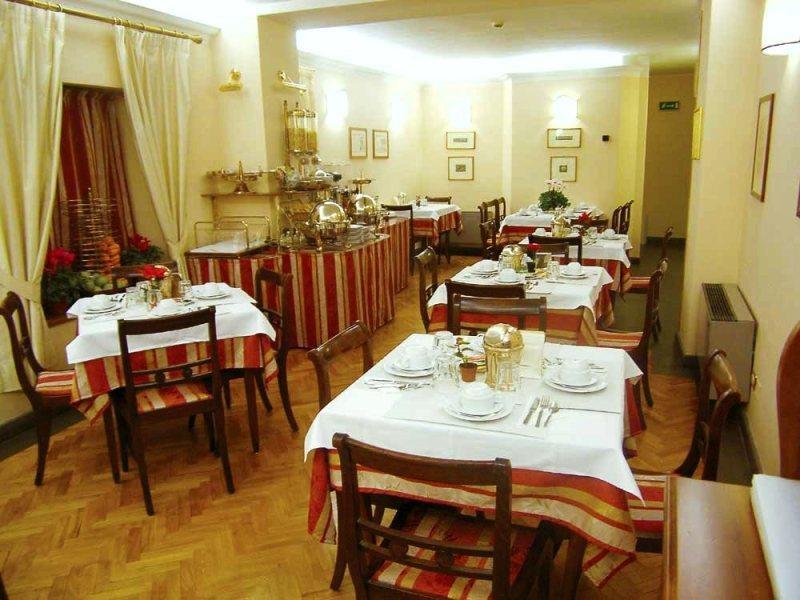 Hotel Unicorno Флоренція Ресторан фото